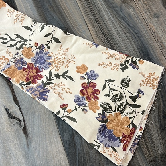 We The free high-rise stretch, flare, floral pants - Picture 5 of 5